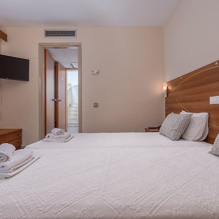 Dionysos Hotel & Suites Ханиоти Екстериор снимка