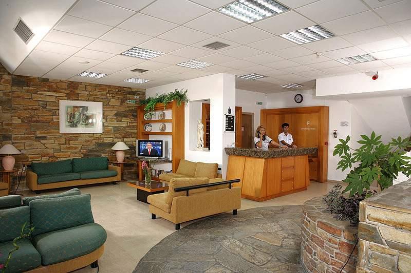 Dionysos Hotel & Suites Ханиоти Екстериор снимка